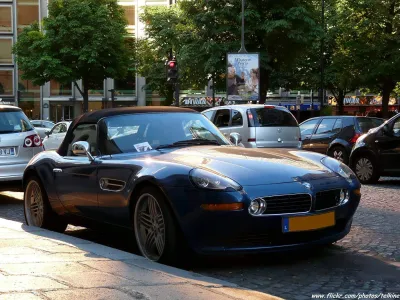 Roadster V8